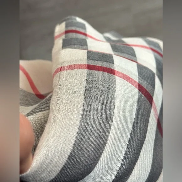 Burberry Cream and Black Plaid Scarf - Picture 3 of 7